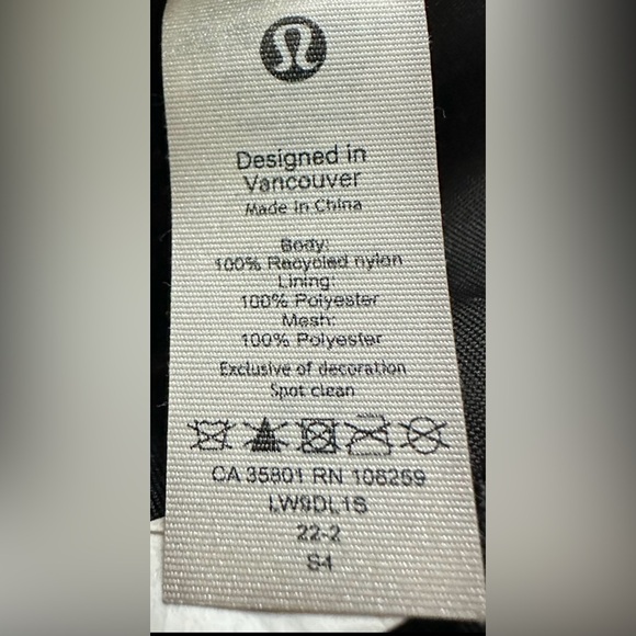 Lululemon Athletica Curved Lines Nylon Crossbody Bag ~ As Is - Picture 10 of 11